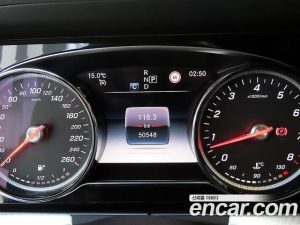 Mercedes-Benz E-Class E250 Avantgarde 2020 года из Южной Кореи