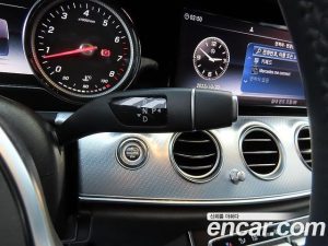 Mercedes-Benz E-Class E250 Avantgarde 2020 года из Южной Кореи