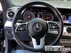 Mercedes-Benz E-Class E250 Avantgarde 2020 года из Южной Кореи