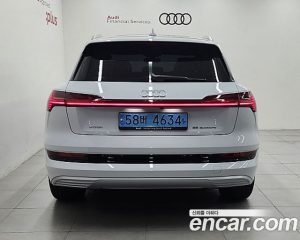 Audi e-tron 55 4WD 2023 года из Южной Кореи