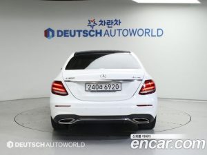 Mercedes-Benz E-Class E300 4MATIC AMG Line 2020 года из Южной Кореи