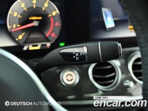 Mercedes-Benz E-Class E300 4MATIC AMG Line 2020 года из Южной Кореи