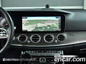 Mercedes-Benz E-Class E300 4MATIC AMG Line 2020 года из Южной Кореи