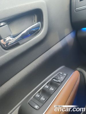 Renault-KoreaSamsung QM6 2.0 GDe LE Signature 2WD 2021 года из Южной Кореи