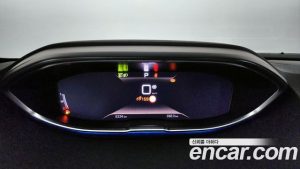 Peugeot 5008 1.2 Pure Tech GT 2023 года из Южной Кореи