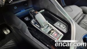 Peugeot 5008 1.2 Pure Tech GT 2023 года из Южной Кореи