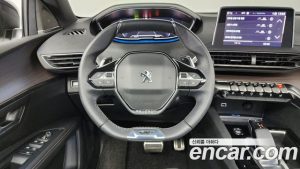 Peugeot 5008 1.2 Pure Tech GT 2023 года из Южной Кореи
