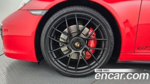Porsche 911 CARRERA 4 GTS 2019 года из Южной Кореи