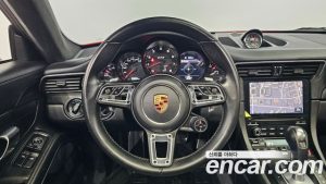 Porsche 911 CARRERA 4 GTS 2019 года из Южной Кореи