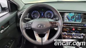 Hyundai AVANTE 1.6 2020 года из Южной Кореи