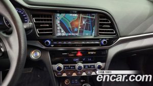 Hyundai AVANTE 1.6 2020 года из Южной Кореи