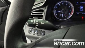 Hyundai AVANTE 1.6 2020 года из Южной Кореи