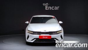 Kia K5 Signature 2021 года из Южной Кореи