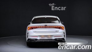Kia K5 Signature 2021 года из Южной Кореи