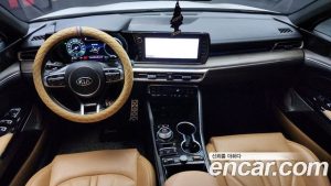 Kia K5 Signature 2021 года из Южной Кореи