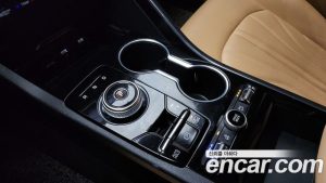 Kia K5 Signature 2021 года из Южной Кореи