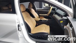 Kia K5 Signature 2021 года из Южной Кореи