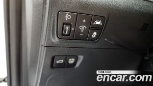 Kia K5 Signature 2021 года из Южной Кореи