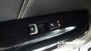 Kia K5 Signature 2021 года из Южной Кореи