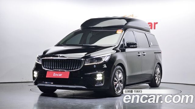 Kia Carnival Бензин 9-Seater HI-Limousine (Special Hi-End Version) 2019 года из Кореи