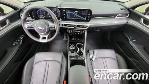Kia K5 2020 года из Южной Кореи