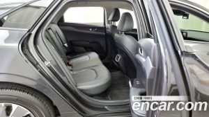 Kia K5 2020 года из Южной Кореи