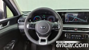 Kia K5 2020 года из Южной Кореи
