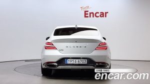 Genesis G70 Бензин 2.5T 2WD 2024 года из Южной Кореи