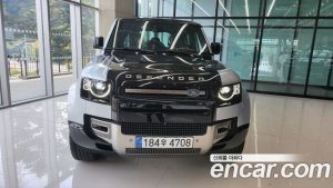 Land Rover Defender 110 P400 X 2023 года из Южной Кореи