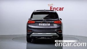 Hyundai Santafe Дизель 2.0 2WD 2020 года из Южной Кореи