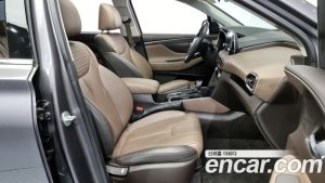 Hyundai Santafe Дизель 2.0 2WD 2020 года из Южной Кореи