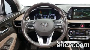 Hyundai Santafe Дизель 2.0 2WD 2020 года из Южной Кореи