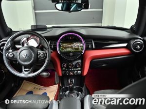 Mini Cooper JCW 2020 года из Южной Кореи