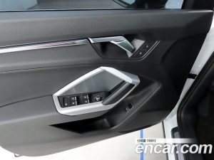 Audi Q3 35 TDI 2020 года из Южной Кореи