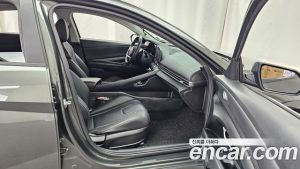 Hyundai AVANTE Modern 2021 года из Южной Кореи