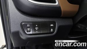 Kia Seltos Бензин 1.6 Turbo 2WD 2020 года из Южной Кореи