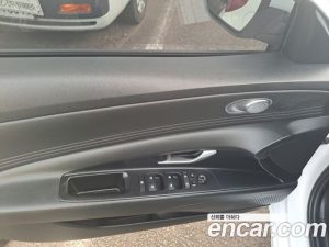 Hyundai AVANTE 1.6 2021 года из Южной Кореи