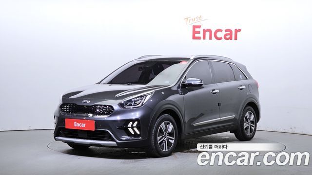 Kia Niro 1.6 HEV 2020 года из Кореи