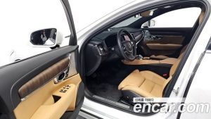Volvo S90 B5 ULTIMATE Bright 2023 года из Южной Кореи