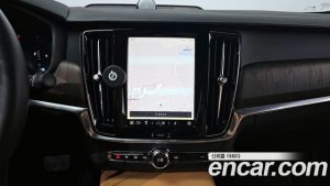 Volvo S90 B5 ULTIMATE Bright 2023 года из Южной Кореи