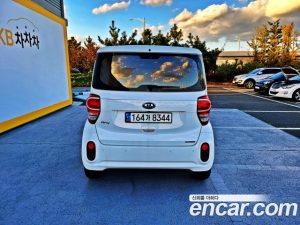 Kia RAY Facelift 2021 года из Южной Кореи