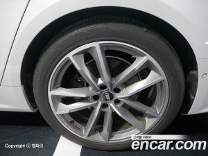 Audi A7 55 TFSI 4WD Premium 2020 года из Южной Кореи