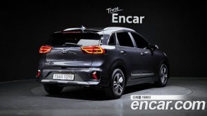 Kia Niro 1.6 HEV 2020 года из Южной Кореи