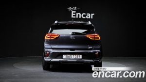 Kia Niro 1.6 HEV 2020 года из Южной Кореи