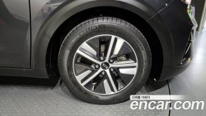 Kia Niro 1.6 HEV 2020 года из Южной Кореи