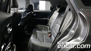 Kia Niro 1.6 HEV 2020 года из Южной Кореи