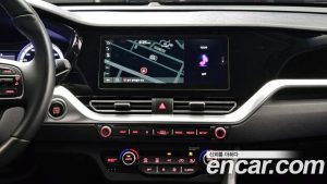 Kia Niro 1.6 HEV 2020 года из Южной Кореи