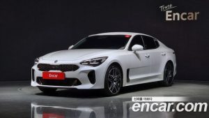 Kia Stinger 2.5 платина 2021 года из Южной Кореи
