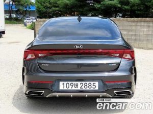 Kia K5 Signature 2020 года из Южной Кореи