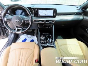 Kia K5 Signature 2020 года из Южной Кореи